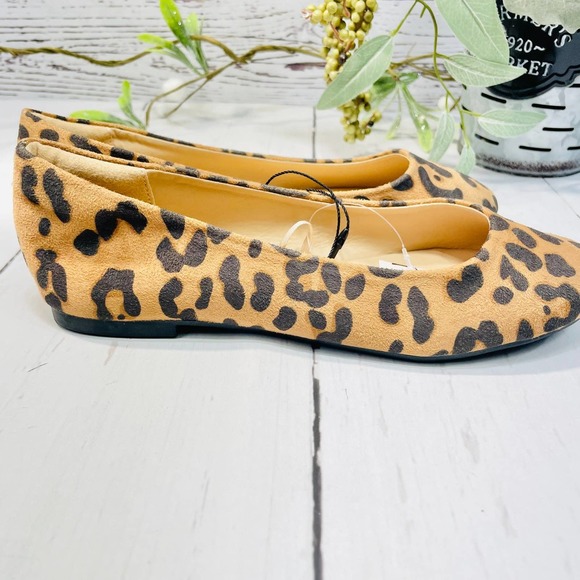 NWT Tan and Black Leopard Ballet Flats - Size 6 - Picture 6 of 10